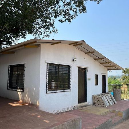 Happy Land Farm Hotel Karjat Kültér fotó