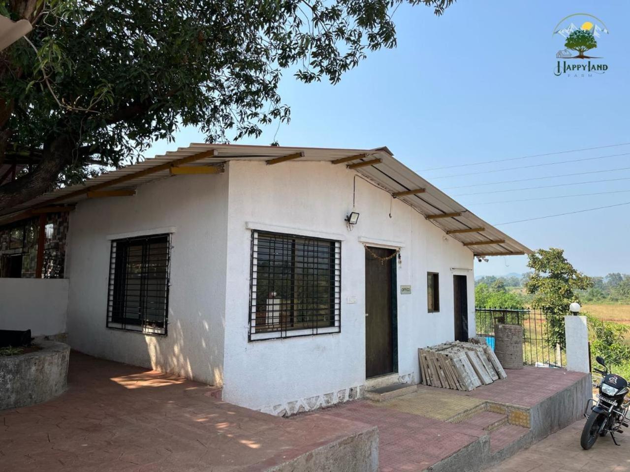 Happy Land Farm Hotel Karjat Kültér fotó